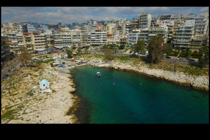 Appartement Φωτεινό Διαμέρισμα Πειραιας à Le Pirée Extérieur photo